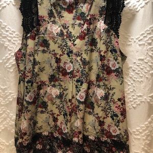 Daniel Rainn floral blouse